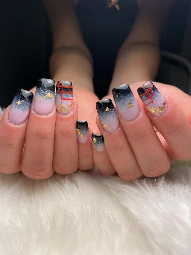 Custom Nail Art